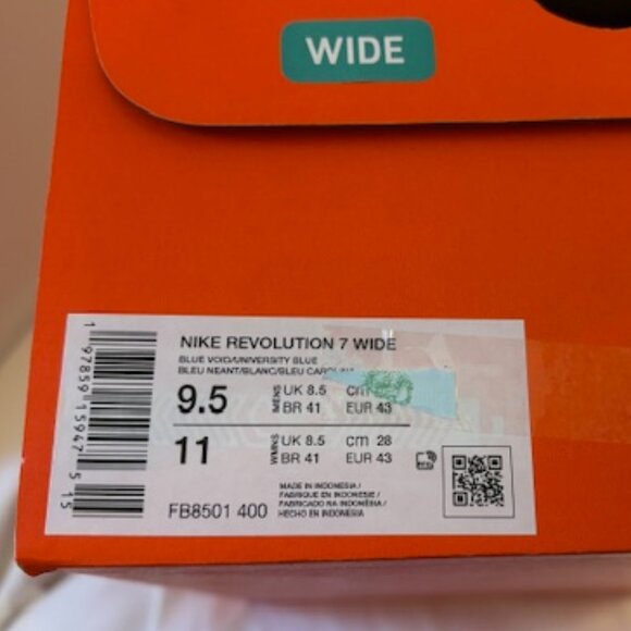 Nike Revolution 7 WIDE Unisex Running Shoe Blue New in Box Men 9.5 Woman 11 - Picture 6 of 6